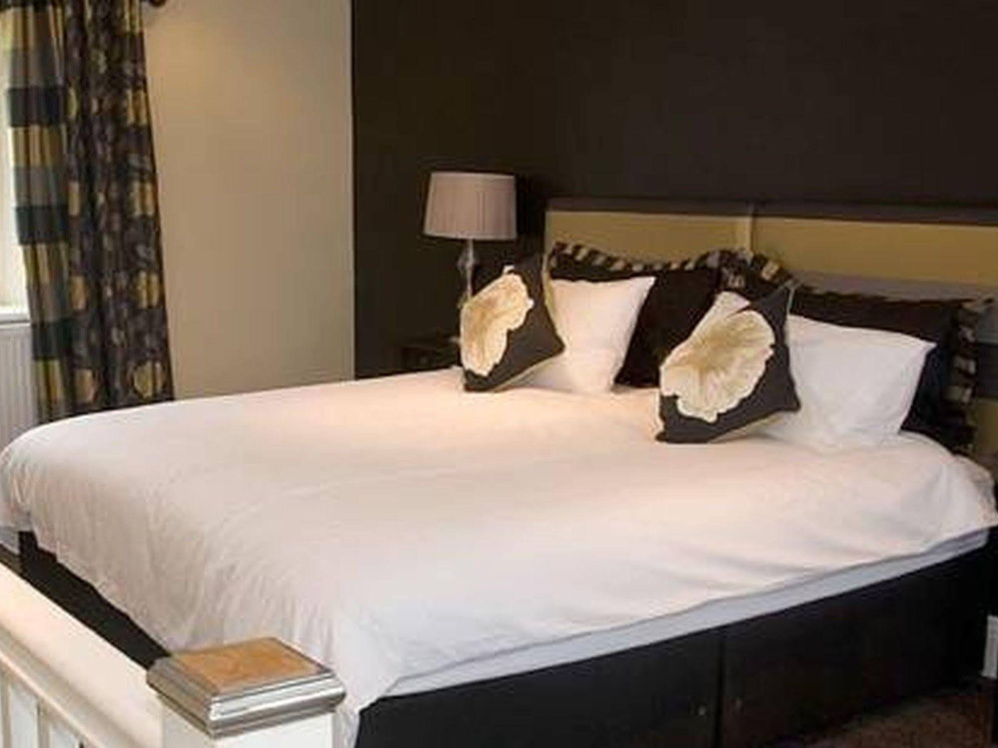เดอะ คีป Bed & Breakfast เยโอวิล ภายนอก รูปภาพ